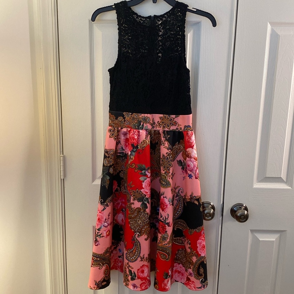 Alexia Admor dress